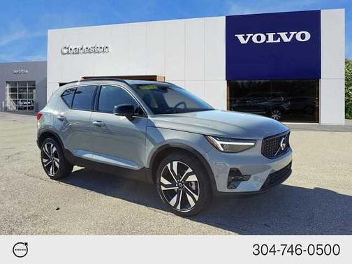 2025 Volvo XC40 Plus