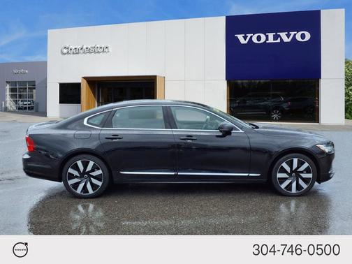 2024 Volvo S90 Recharge Plug-In Hybrid T8 Ultimate