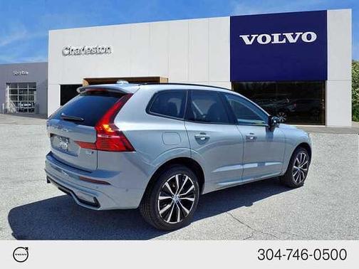 2025 Volvo XC60 Plus