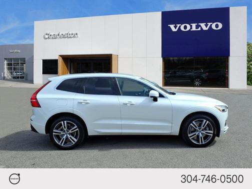 2020 Volvo XC60 T6 Momentum