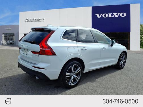 2020 Volvo XC60 T6 Momentum