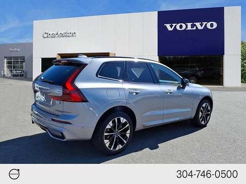 2026 Volvo XC60 Plus