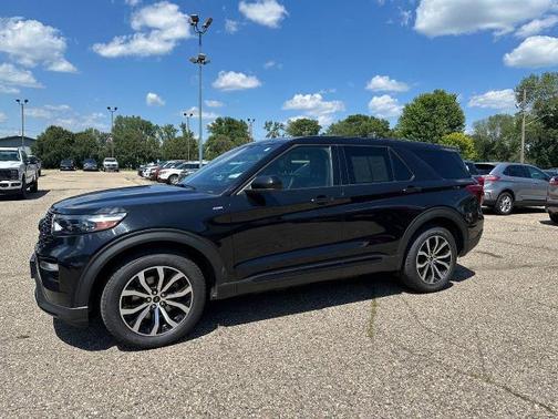 2022 Ford Explorer ST-LINE