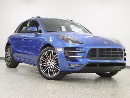 Sapphire Blue Metallic 2017 Porsche Macan Macan Turbo