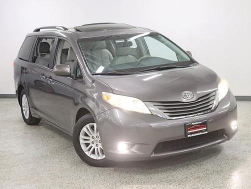 2013 Toyota Sienna LE