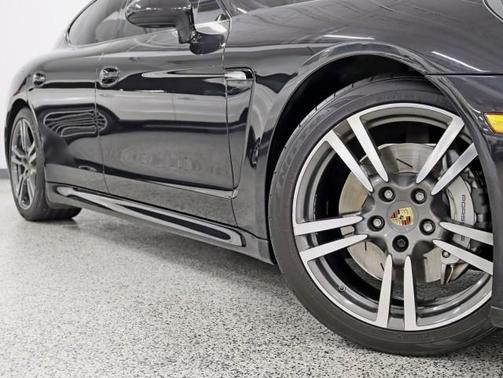 2011 Porsche Panamera 4