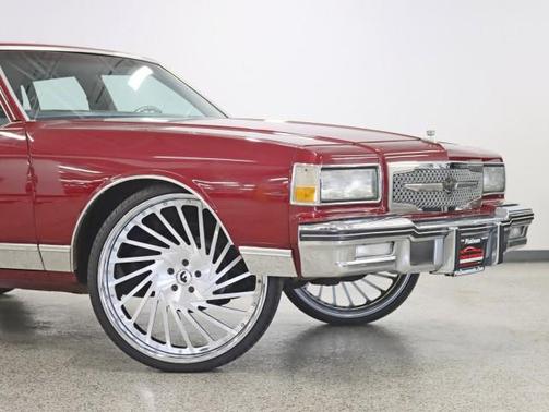 1984 Chevrolet Caprice Classic Custom Built LS Motor Sounds 26in Forgiato's with Steering Wheel Custom Leather Loaded