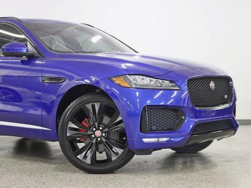 2018 Jaguar F-PACE S