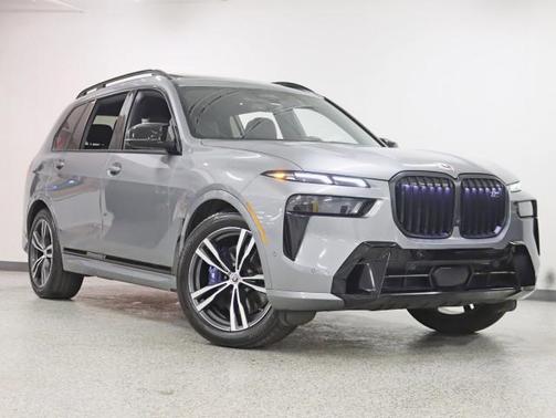 2023 BMW X7 M60i