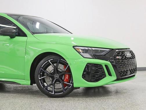 Kyalami Green 2024 Audi RS 3 TFSI quattro S tronic