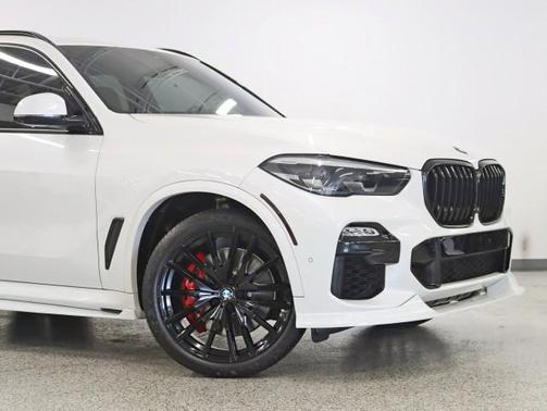 2021 BMW X5 M50i