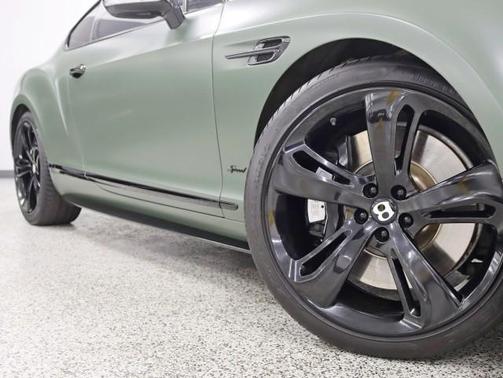 Beluga 2017 Bentley Continental GT Speed