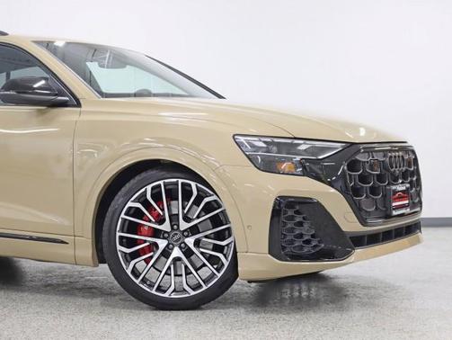 Sakhir Gold Metallic 2025 Audi SQ8 4.0T Premium Plus