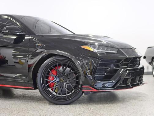 Nero Noctis Metallic 2022 Lamborghini Urus 1016 Carbon Widebody 24in Velos Wheels Rear TV's Custom Stereo Fully Loaded
