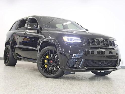 Diamond Black Crystal Pearlcoat 2021 Jeep Grand Cherokee Trackhawk