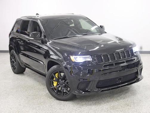 Diamond Black Crystal Pearlcoat 2021 Jeep Grand Cherokee Trackhawk
