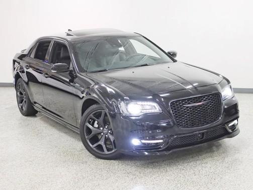 Gloss Black 2022 Chrysler 300 S