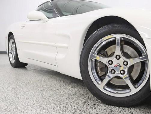 2003 Chevrolet Corvette Base