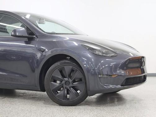 2025 Tesla Model Y Long Range Dual Motor All-Wheel Drive