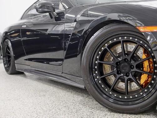 2014 Nissan GT-R Black Edition