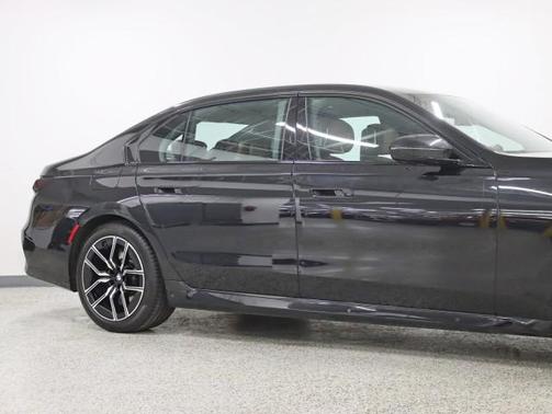 2023 BMW 760 i xDrive