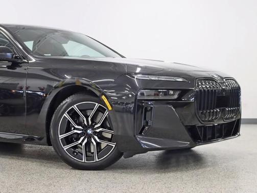 2023 BMW 760 i xDrive