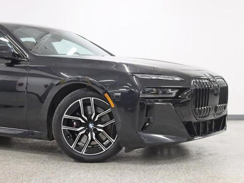 2023 BMW 760 i xDrive