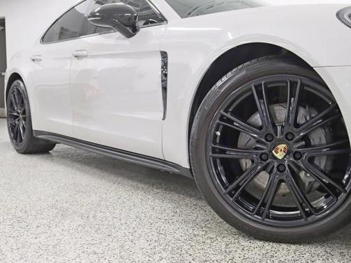 2018 Porsche Panamera 4S