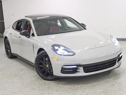 2018 Porsche Panamera 4S