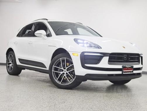 2023 Porsche Macan Pano Nav Back Up Camera Leather Loaded