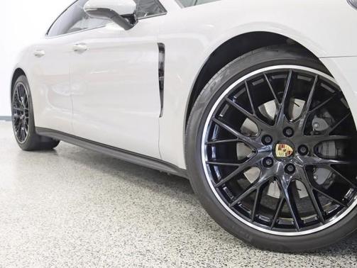 2018 Porsche Panamera 4S