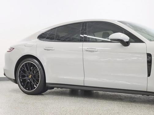 2018 Porsche Panamera 4S