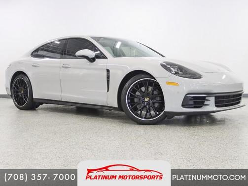 2018 Porsche Panamera 4S