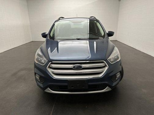 Blue Metallic 2018 Ford Escape SE