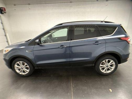 Blue Metallic 2018 Ford Escape SE