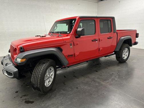 2023 Jeep Gladiator Sport