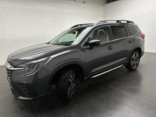 Magnetite Gray Metallic 2026 Subaru Ascent Limited