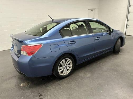 2016 Subaru Impreza 2.0i Premium