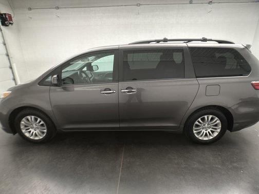 2017 Toyota Sienna L