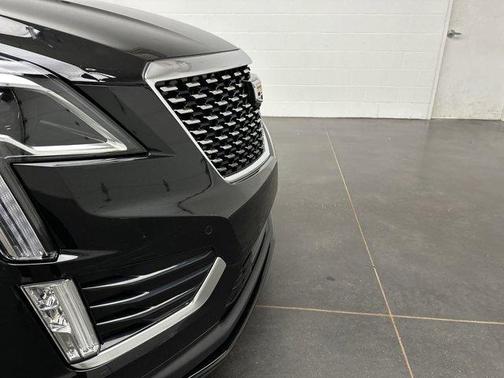 2022 Cadillac XT5 Luxury