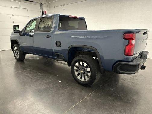 2024 Chevrolet Silverado 2500 Custom