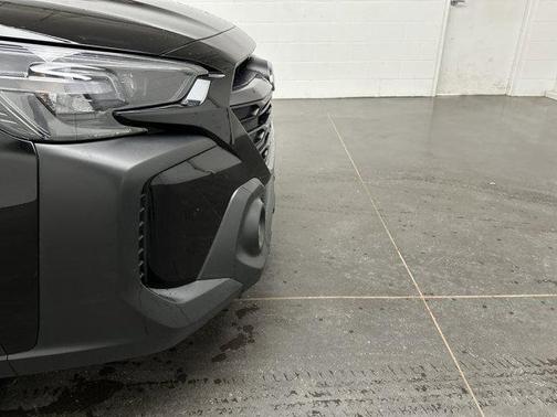 Crystal Black Silica 2024 Subaru Outback Premium