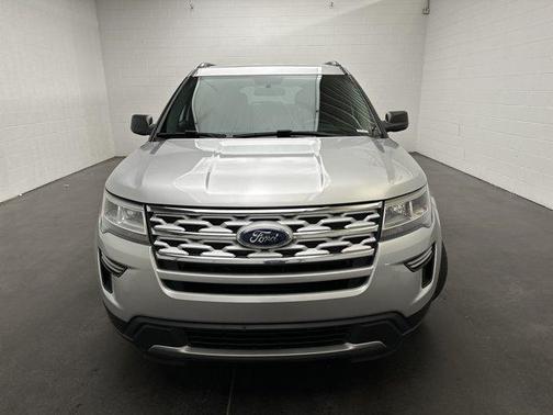 Ingot Silver Metallic 2019 Ford Explorer XLT