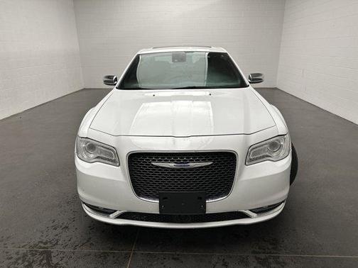 2019 Chrysler 300 Limited