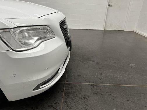 2019 Chrysler 300 Limited