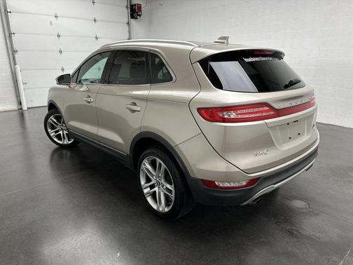 2015 Lincoln MKC Base