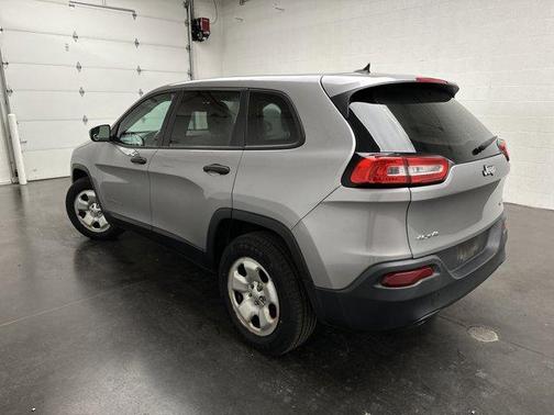 2015 Jeep Cherokee Sport