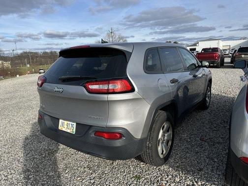 2015 Jeep Cherokee Sport