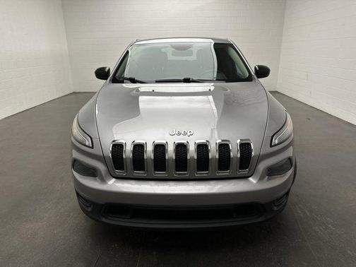2015 Jeep Cherokee Sport