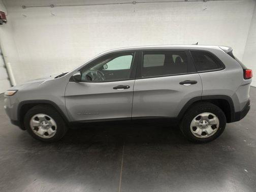 2015 Jeep Cherokee Sport